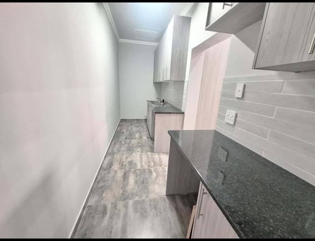 3 BEDROOM TOWNHOUSE FOR SALE IN ISLAND VIEW